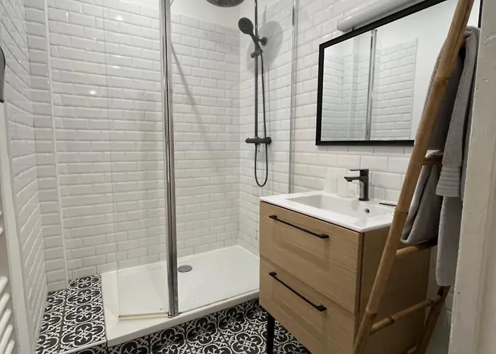 3 Pieces Plein Centre Lägenhet *